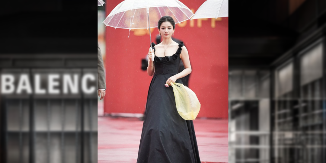 Обычный пакет за необычные деньги: реакция соцсетей на образ Чжан Цзинъи