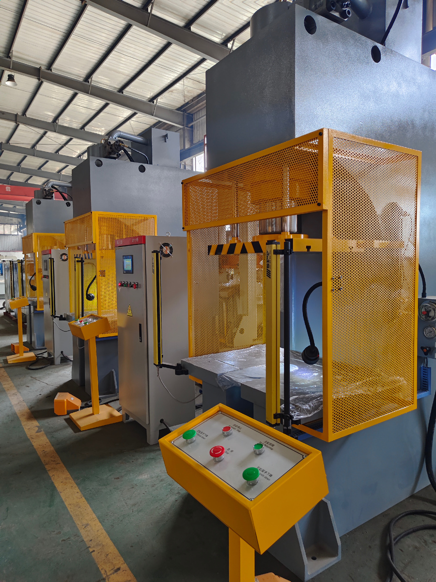 Поставка прессов с усилием 160 и 200 тонн-сил