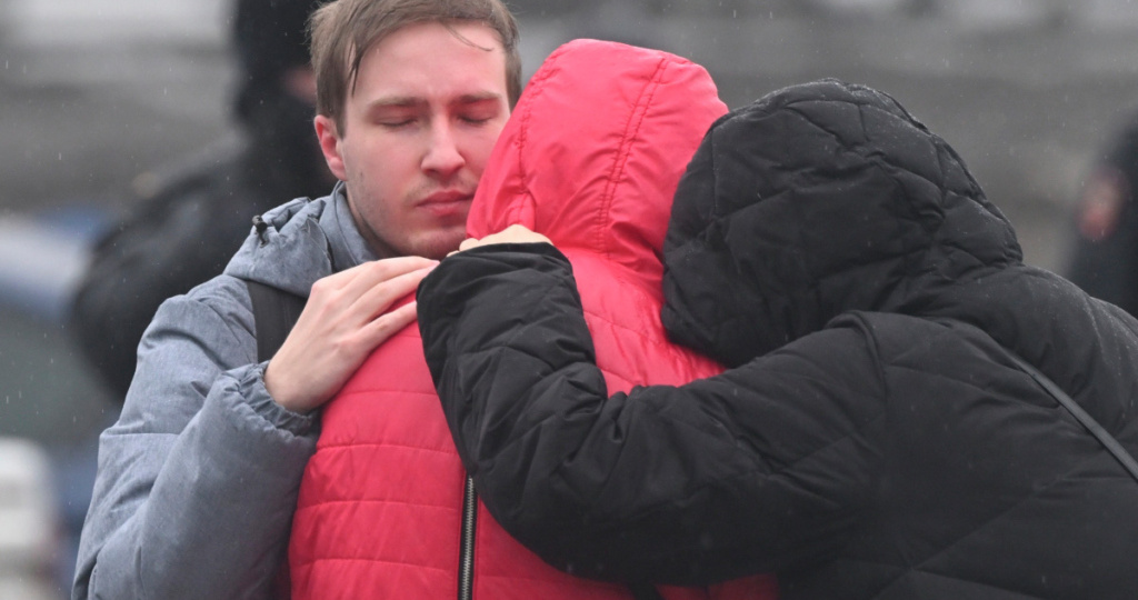 «Даже бороться не за что». Кто помогал жертвам «Крокуса», и чему мы научились благодаря этому теракту