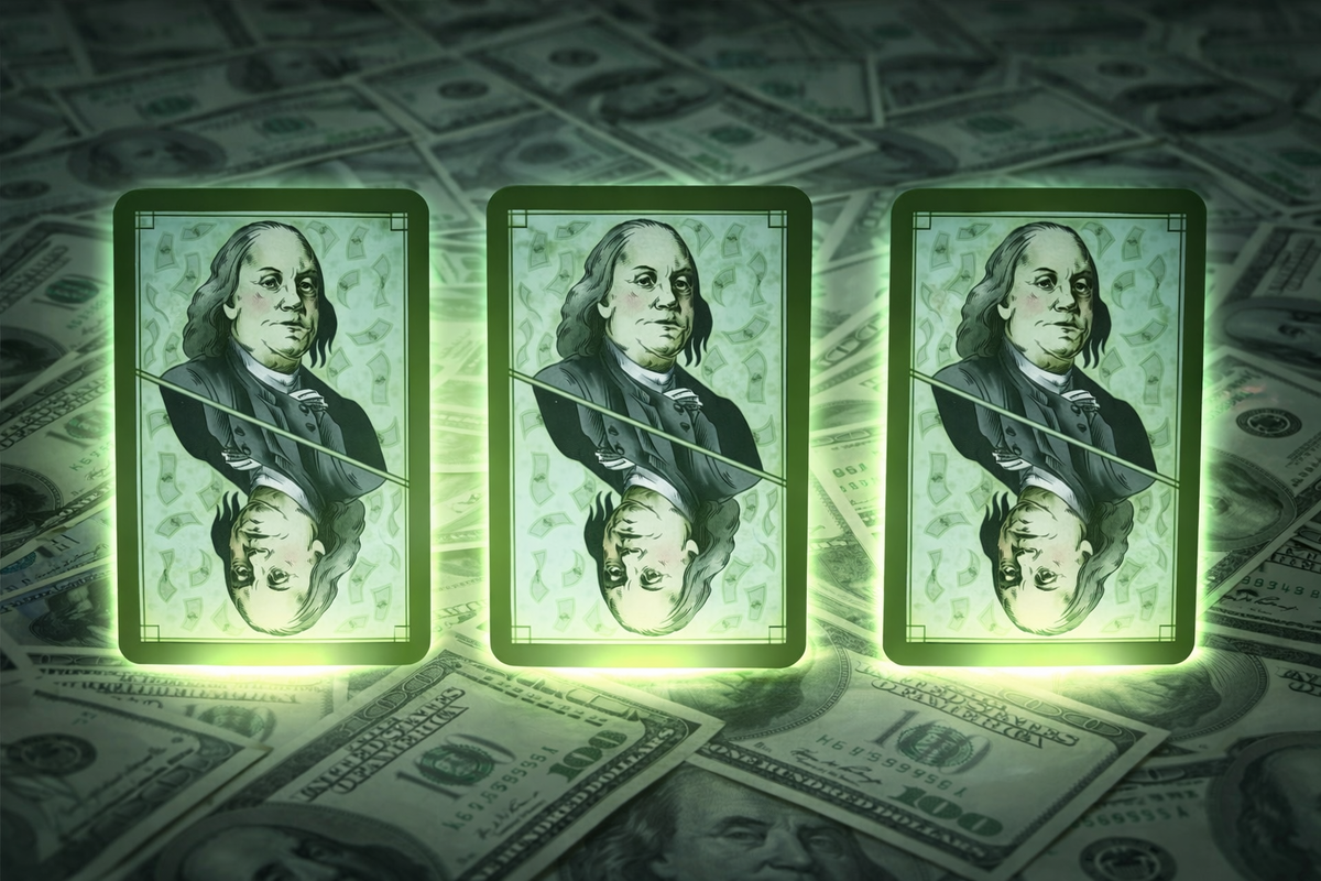 НЕОБХОДИМО СОСРЕДОТОЧИТЬСЯ И ВЫБРАТЬ КАРТУ