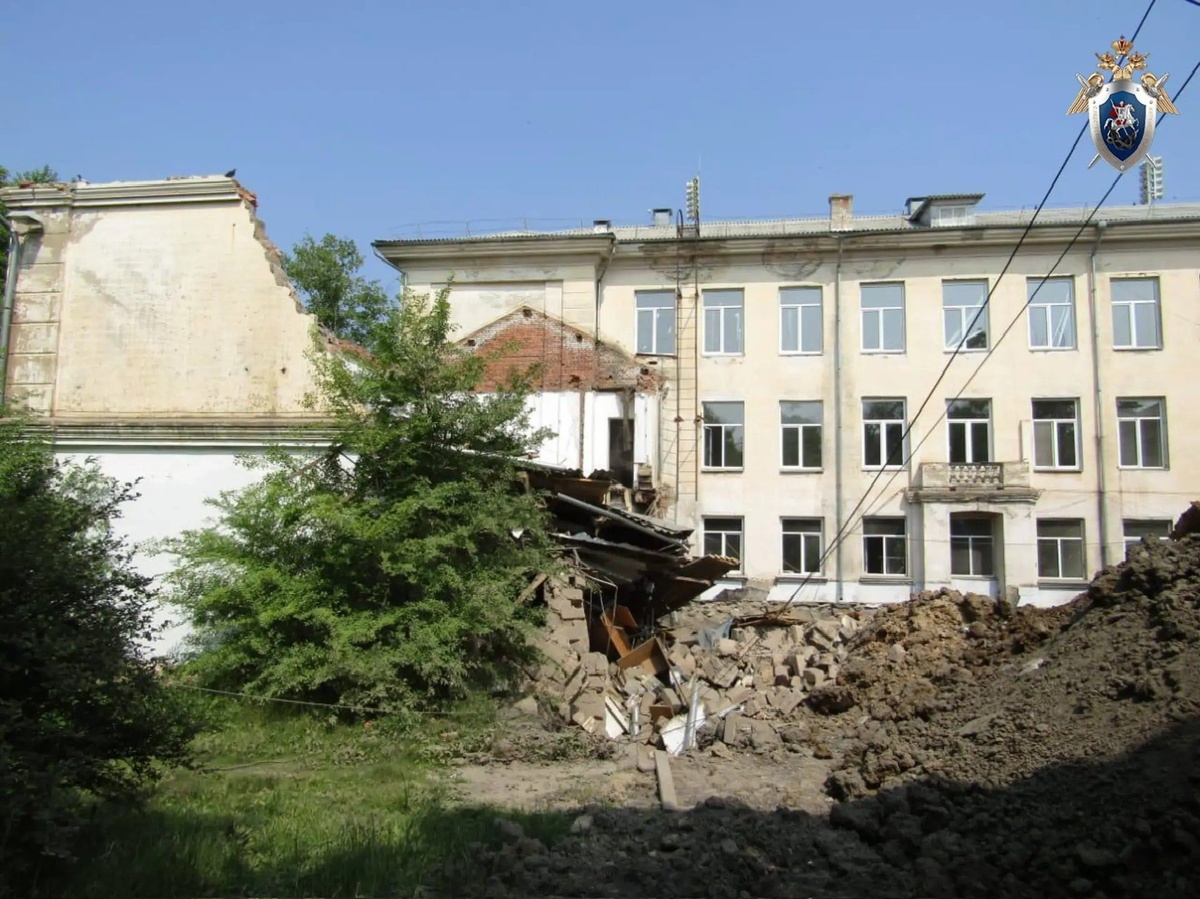    Школа город Артем обрушение пристройки