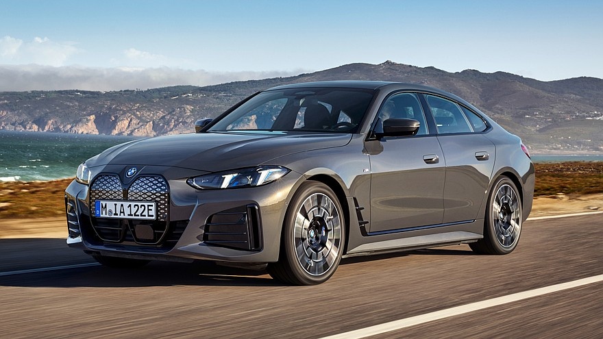    На фото: BMW i4