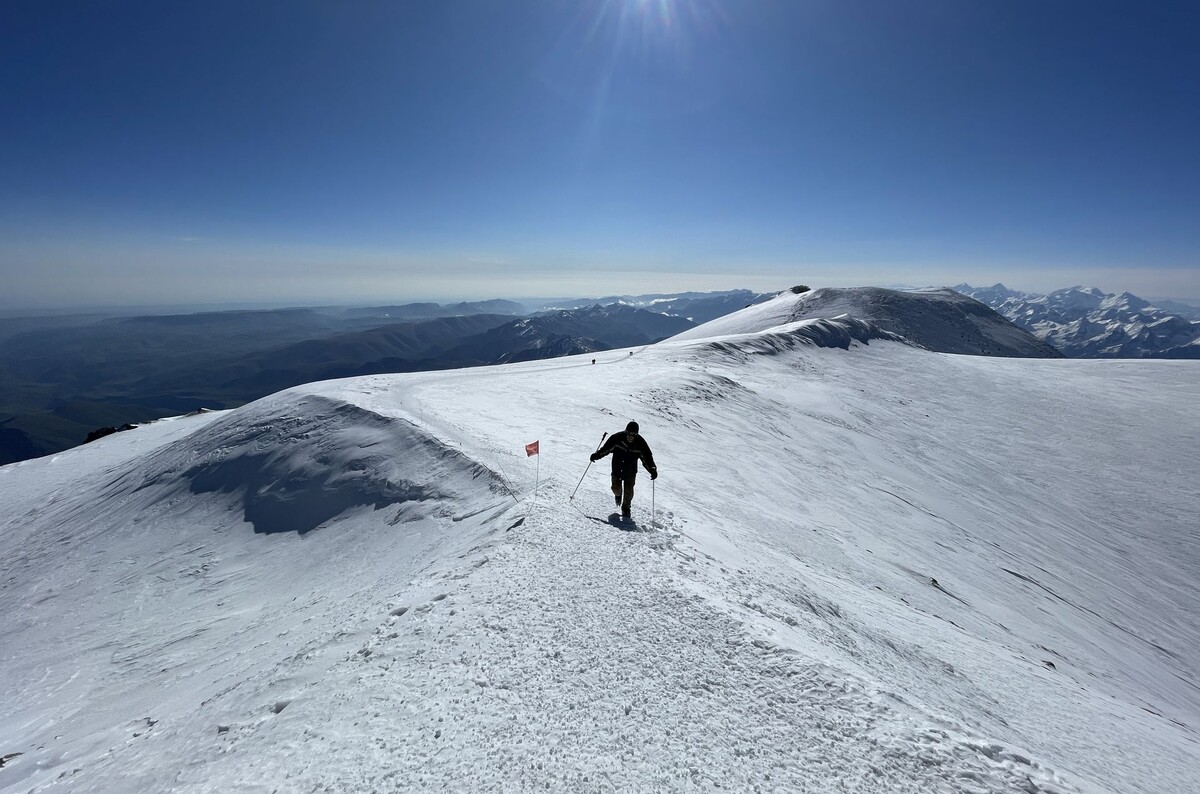 Последние метры до вершины Эльбруса