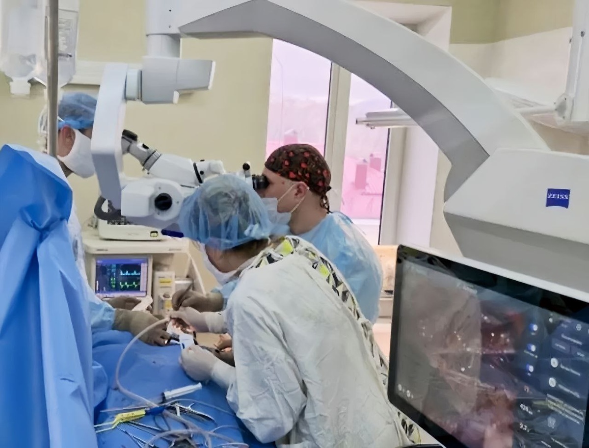    врачи операция