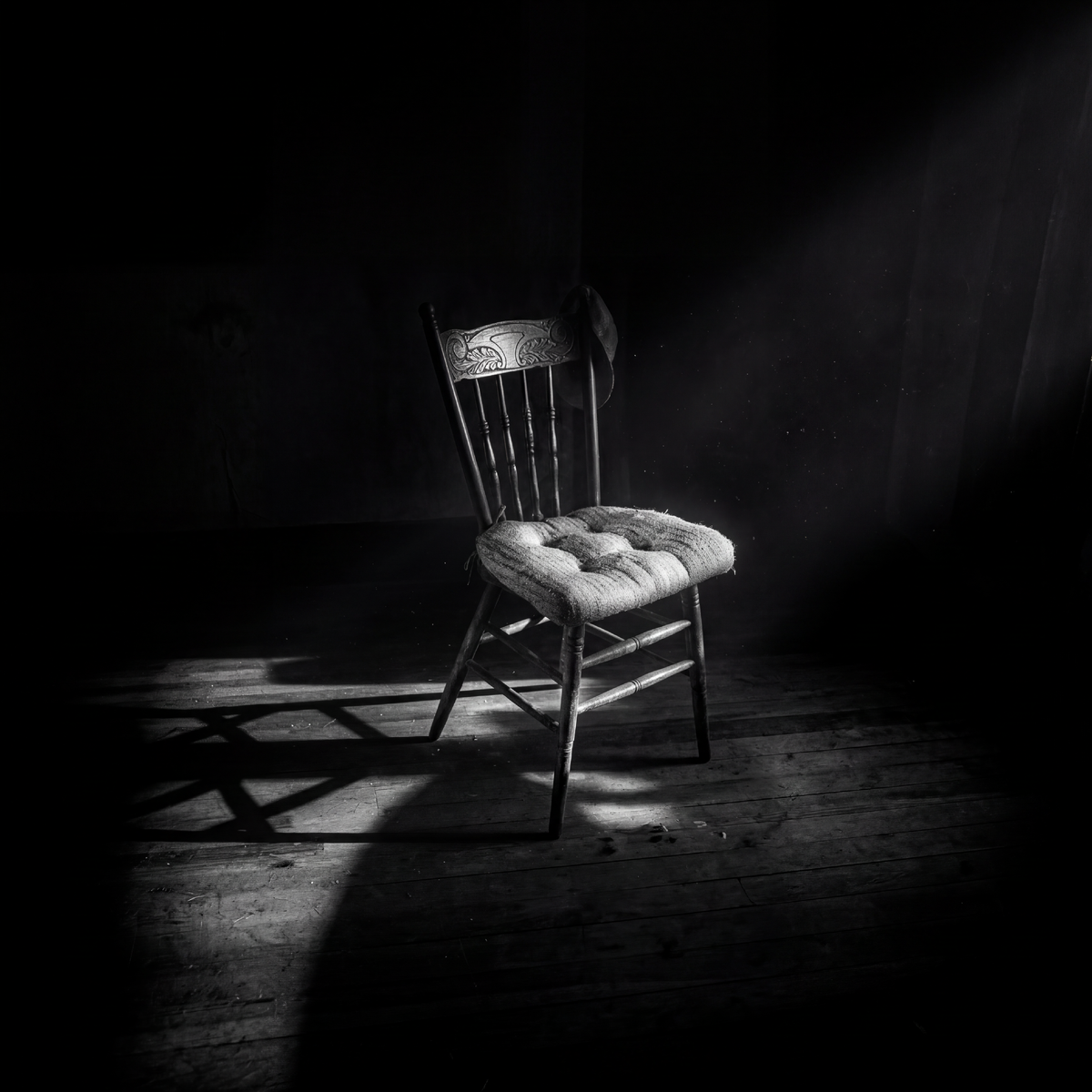 Это место не купишь. Его можно только занять.