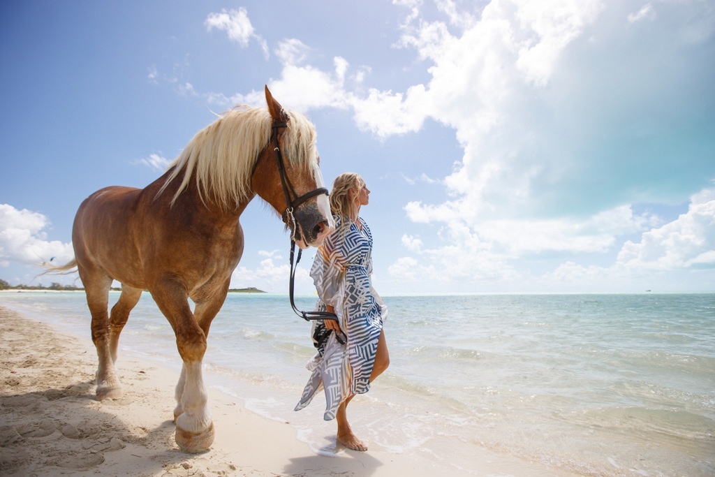 фото фрипик  💝 С любовью к каждому ,Наташа Эльберг- более 25 лет непрерывно практикующий энергопсихолог, кризисный психолог, синестет, автор книг-бестселлеров , автор методики ментальной трансформации и коррекции любых жизненных ситуаций с помощью специальных энергетических практик. Автор - мастер энергетического таро