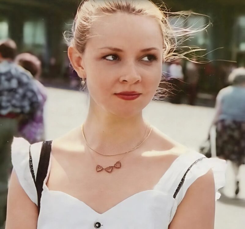    Молодые годы Ирины Акуловой, полные ярких эмоций.