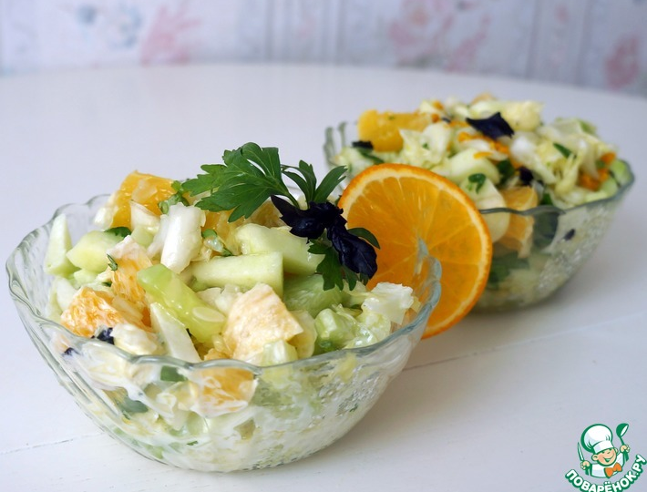 Салат из молодой капусты с апельсинами