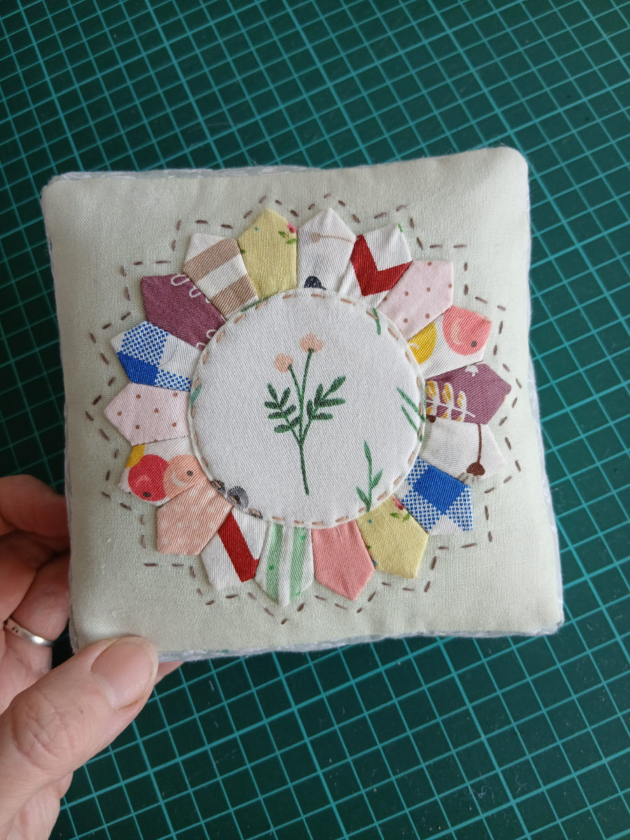 готовая игольница