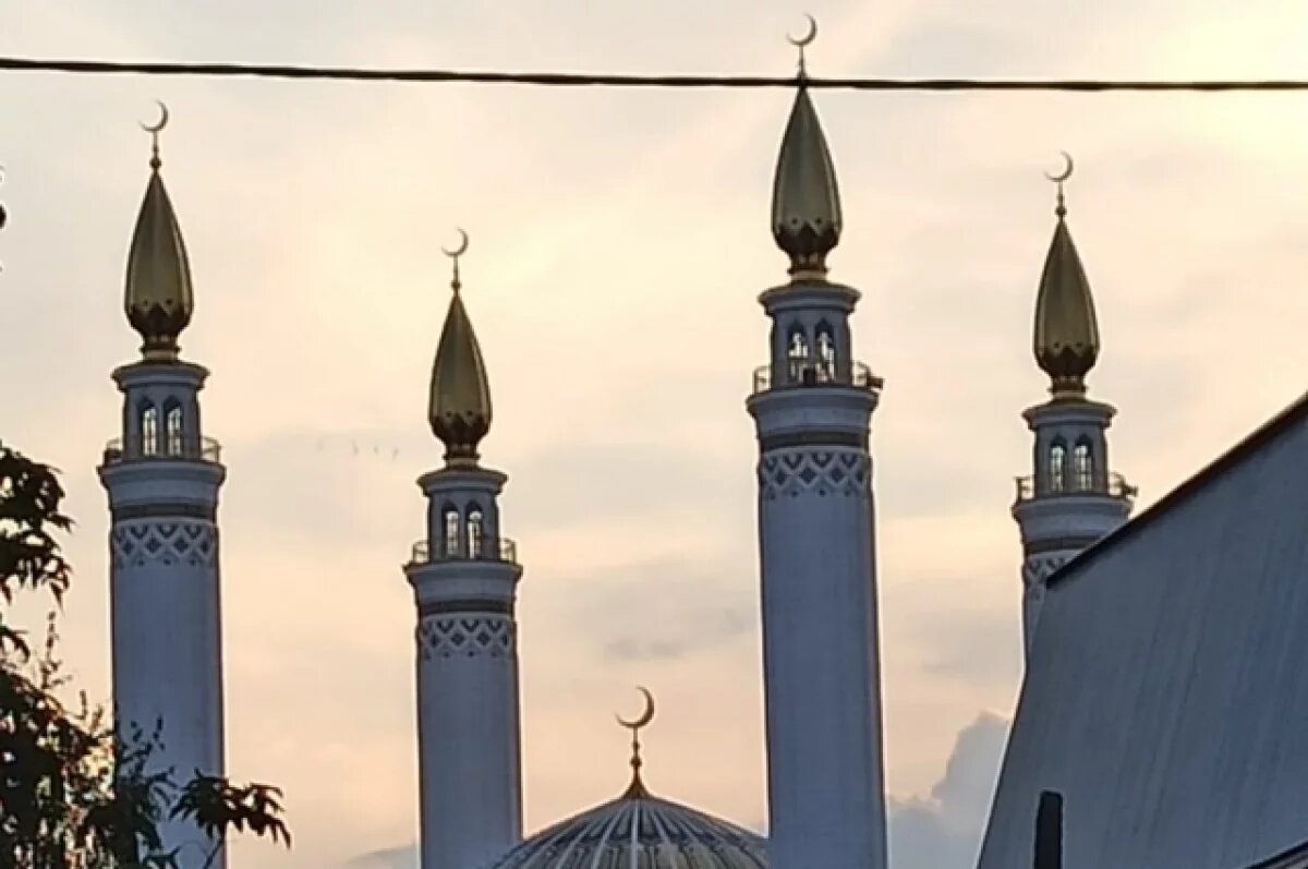    Хабиров поздравил мусульман Башкирии с праздником Ураза-байрам