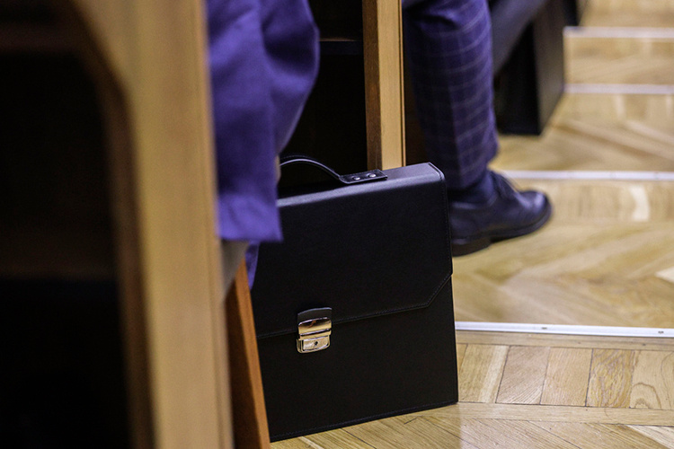    На сайте Государственной Думы был зарегистрирован законопроект от Госсовета Татарстана «О внесении изменений в отдельные законодательные акты Российской Федерации в части ограничения публичного распространения обвинительной информации до вступления судебного решения в законную силу».   
Фото: «БИЗНЕС Online»