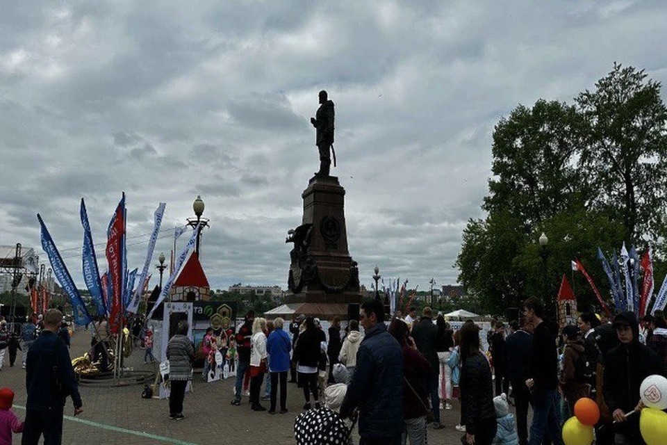    Иркутск побьет рекорд России массовым исполнением песни на 365-летие города. Полина ПШЕННИКОВА