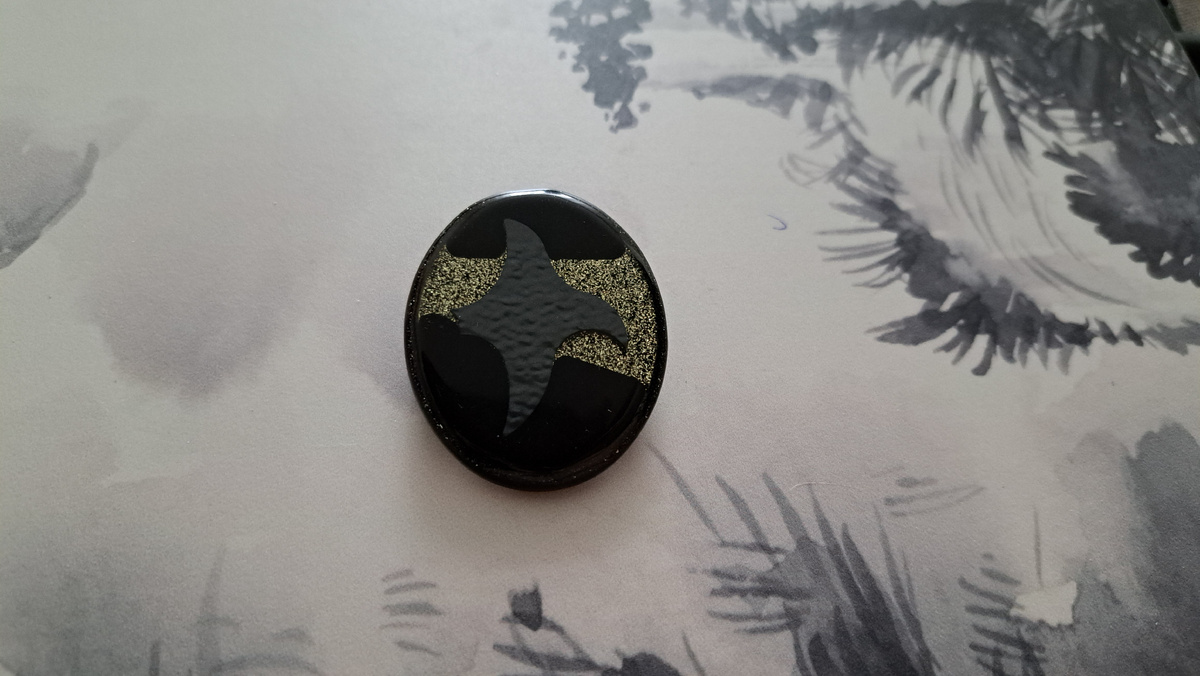 А вы что видите в силуэте?