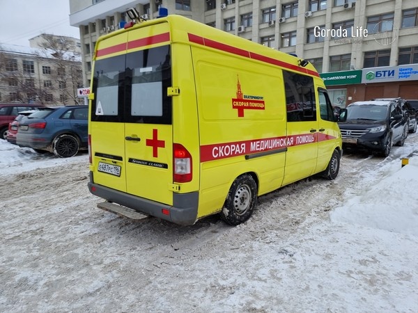 В Нижнем Тагиле мужчина умер посреди улицы в центре города