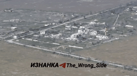    Авиаудар по ПВД 414 обр БпС ВСУ ФАБ-500 в Антоновке. Видео: "Изнанка"