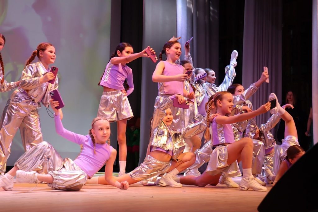    Праздник в городском Доме культуры.