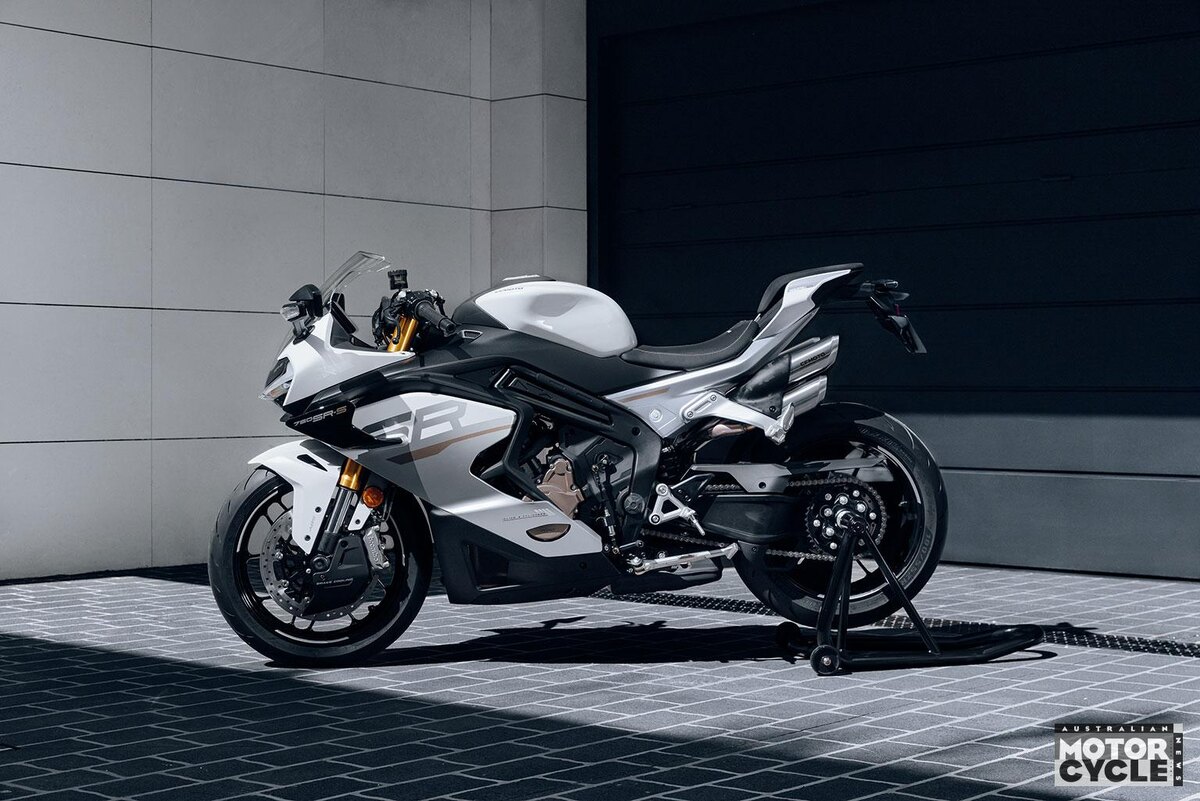 CFMOTO 750SR-S