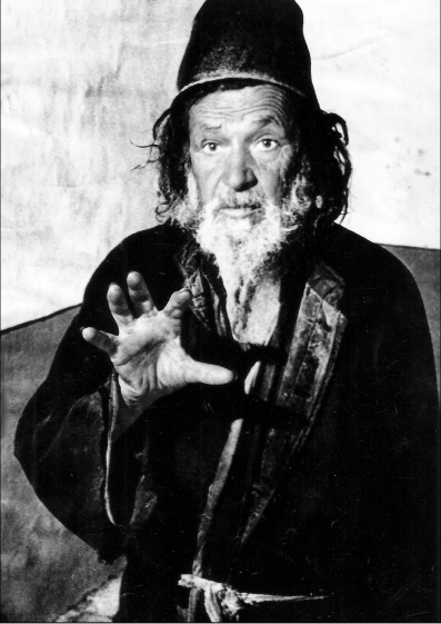 Блаженный Костас Афонский, Христа ради юродивый