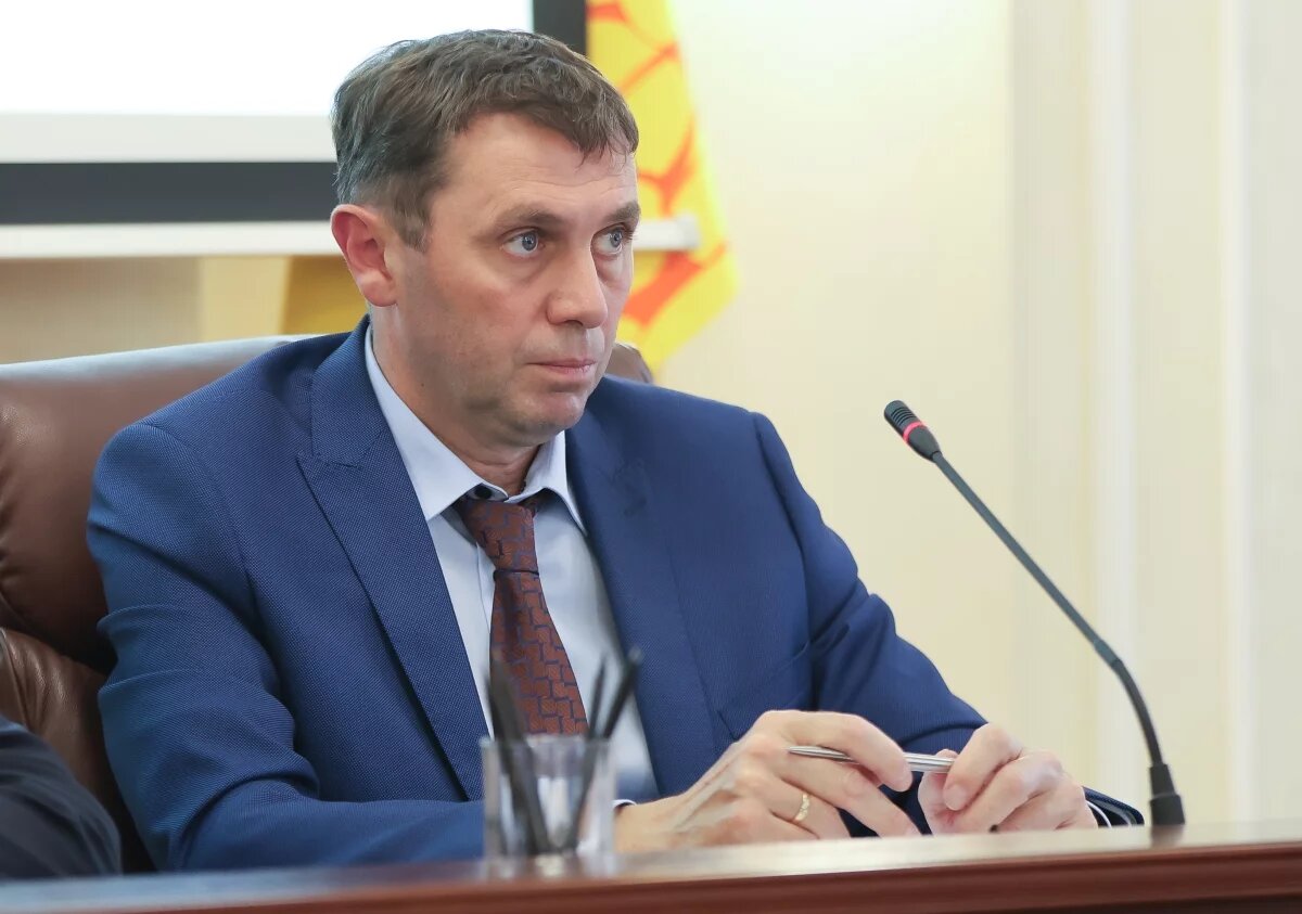    По поручению мэра Сергея Петрина в Воронеже начались районные субботники