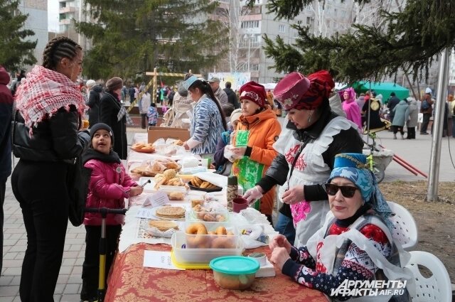    Угощения на Навруз обязательны. Фото: АиФ/ Владимир Казионов