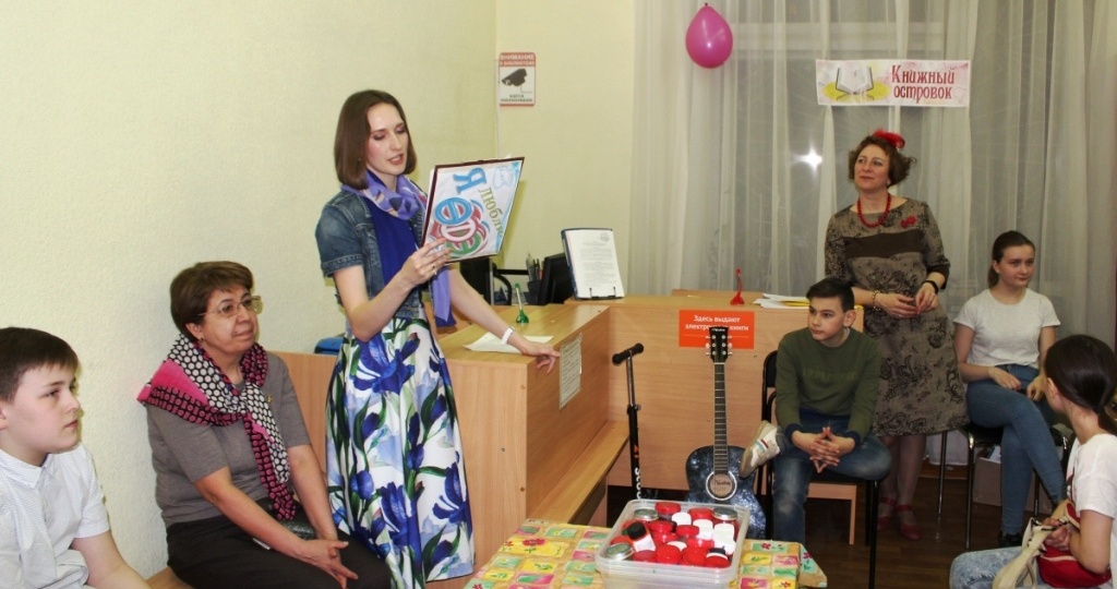 Всемирный День поэзии: три моих стиха для настроения