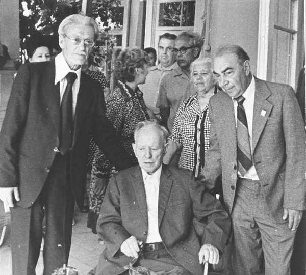 Петр Васильевич Лебеденко - лётчик и писатель