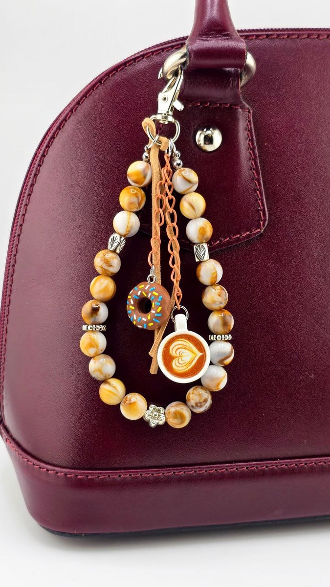 Обвес на сумку бежевый кофе пончик https://jewelry-by-lena.ru/products/61670493 