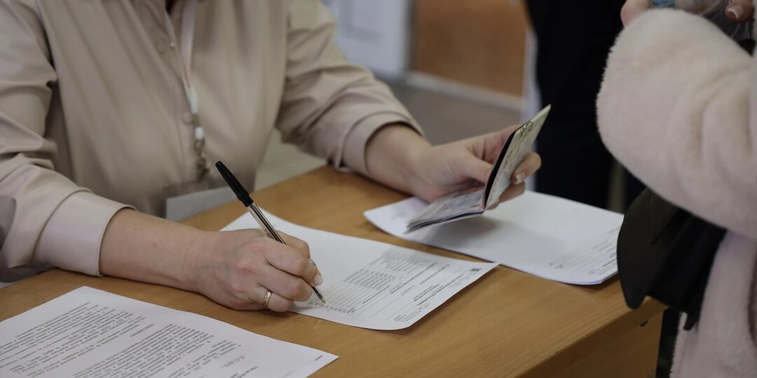 Сдавать ЕГЭ в досрочный период пошли первые выпускники Липецкой области