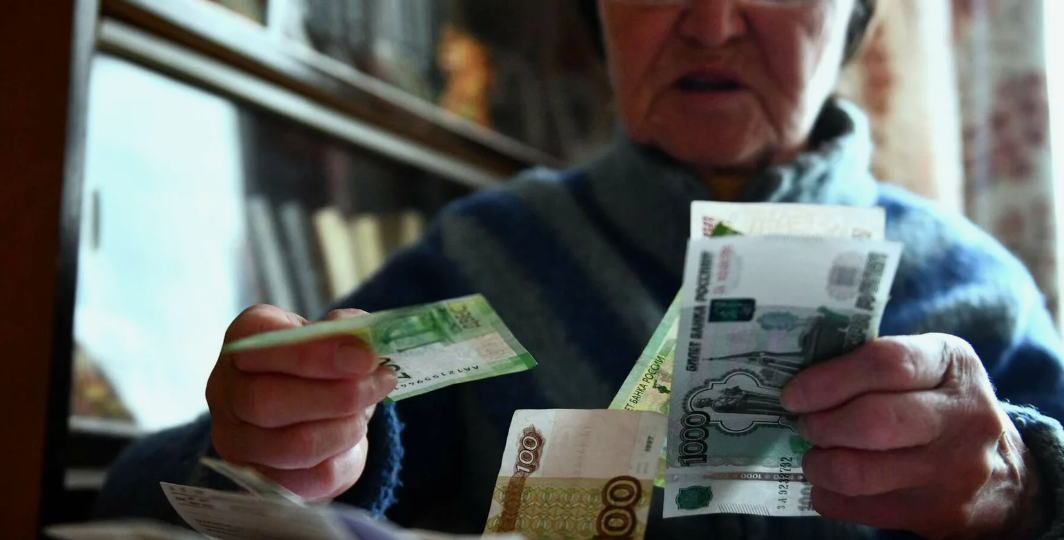 Пенсия вырастет на 25%, если в паспорте есть эта запись — разбираем какая
