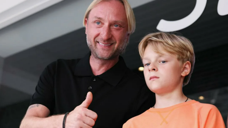 Ему ставили синдром Аспергера, а он упорно тренируется и в 13 лет зарабатывает миллионы. Как Саша Плющенко обеспечил себе безбедное будущее