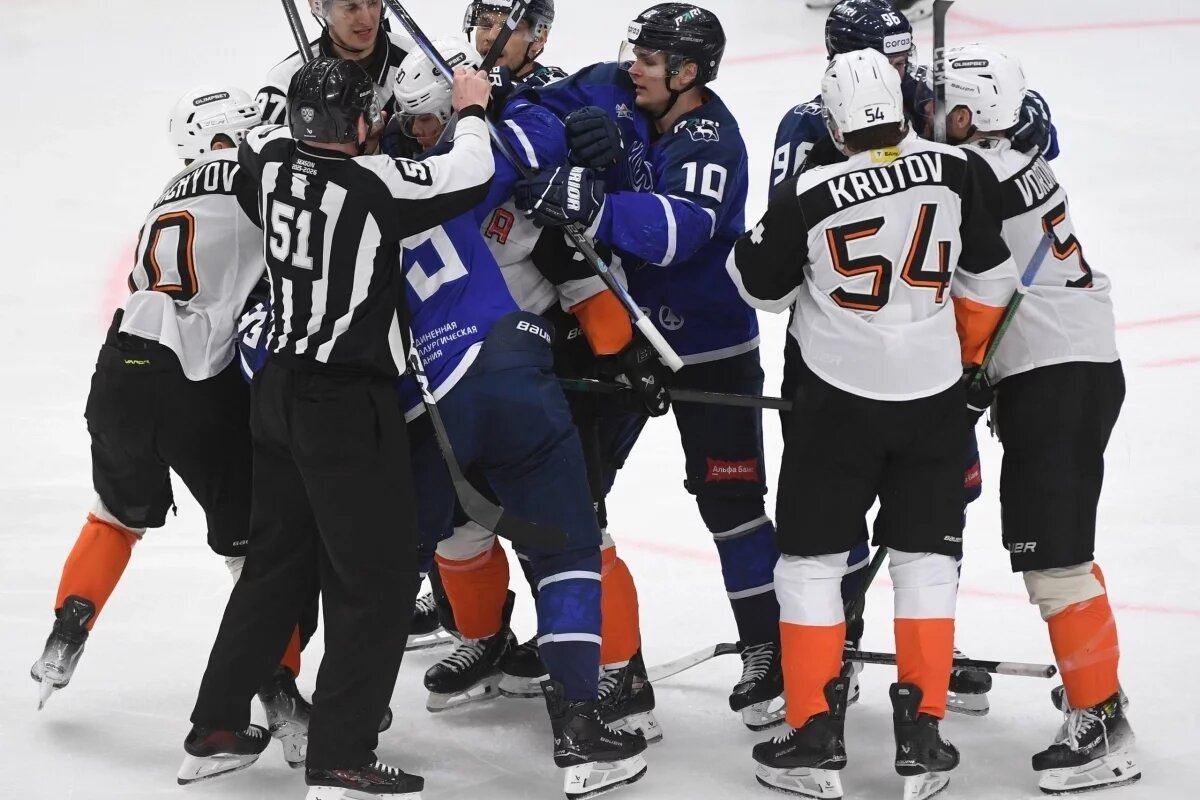    Хабаровский «Амур» завершил сезон разгромным поражением от «Торпедо»