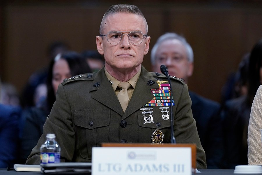 Глава Разведывательного управления Джеймс Адамс выступает на слушаниях Сенатского комитета по разведке - Фото: Jose Luis Magana/AP/TASS