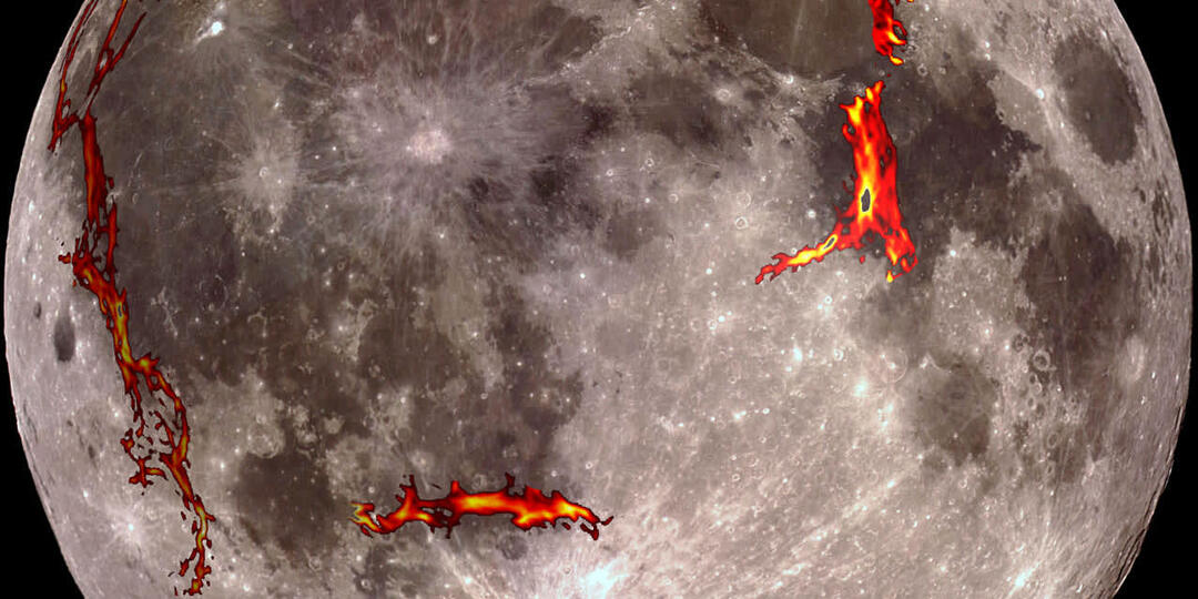 Сжатие Луны и землятресения.