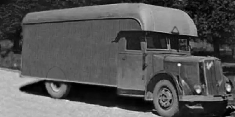 Фашистская машина смерти — душегубка.