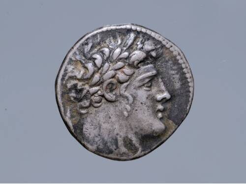 Тетрадрахма (шекель), Тир, 102/101 г. до н.э., серебро, вес — 14,15 г, диаметр — 27 мм. Государственный исторический музей