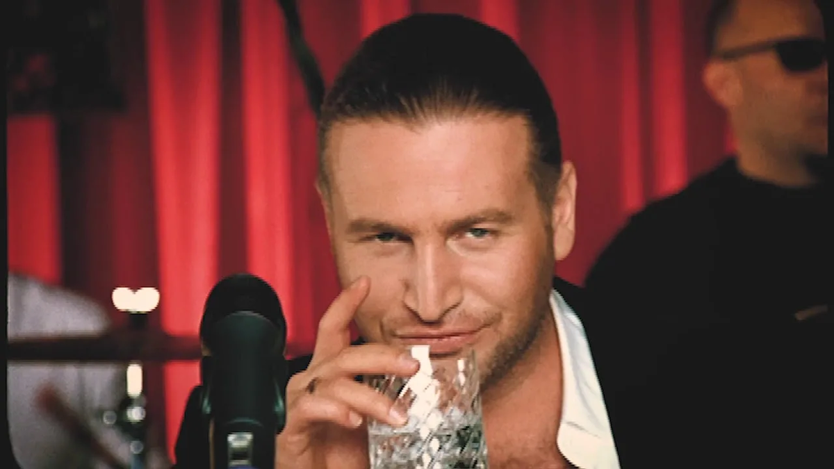 Фото: скриншот видео из клипа Леонида Агутина