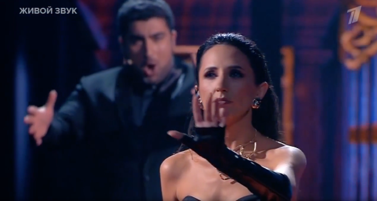 Кадр из шоу "Голос", Первый канал, 14 сезон, этап "Поединки", девятый выпуск от 20 марта 2026 года