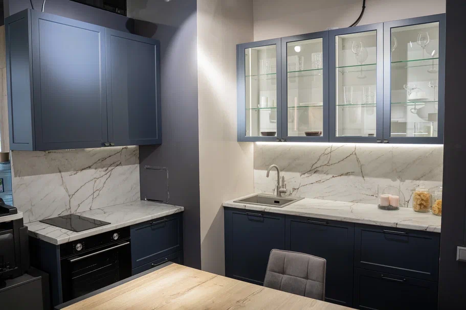 Двухрядная кухня ФРЕСКО (МДФ+ПВХ): угловая секция отсутствует