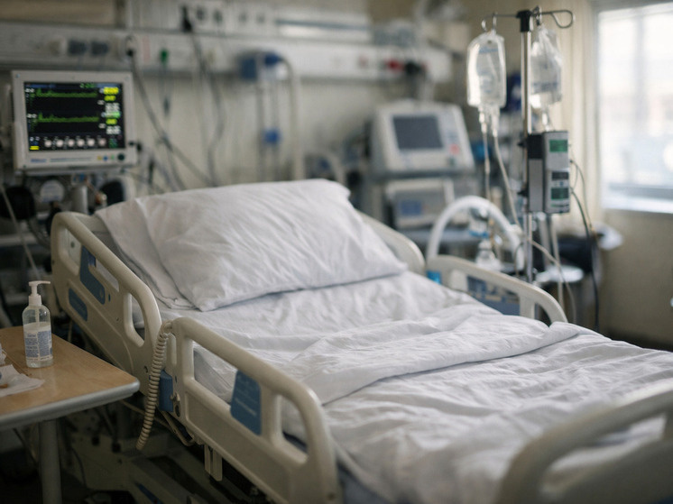     Коллаж: генерация ChatGPT