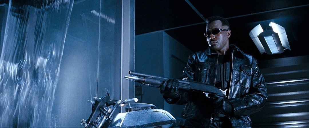 Блэйд (1998, США, боевик / хоррор): "Матрица" пришла из техно-готики "Блейда"