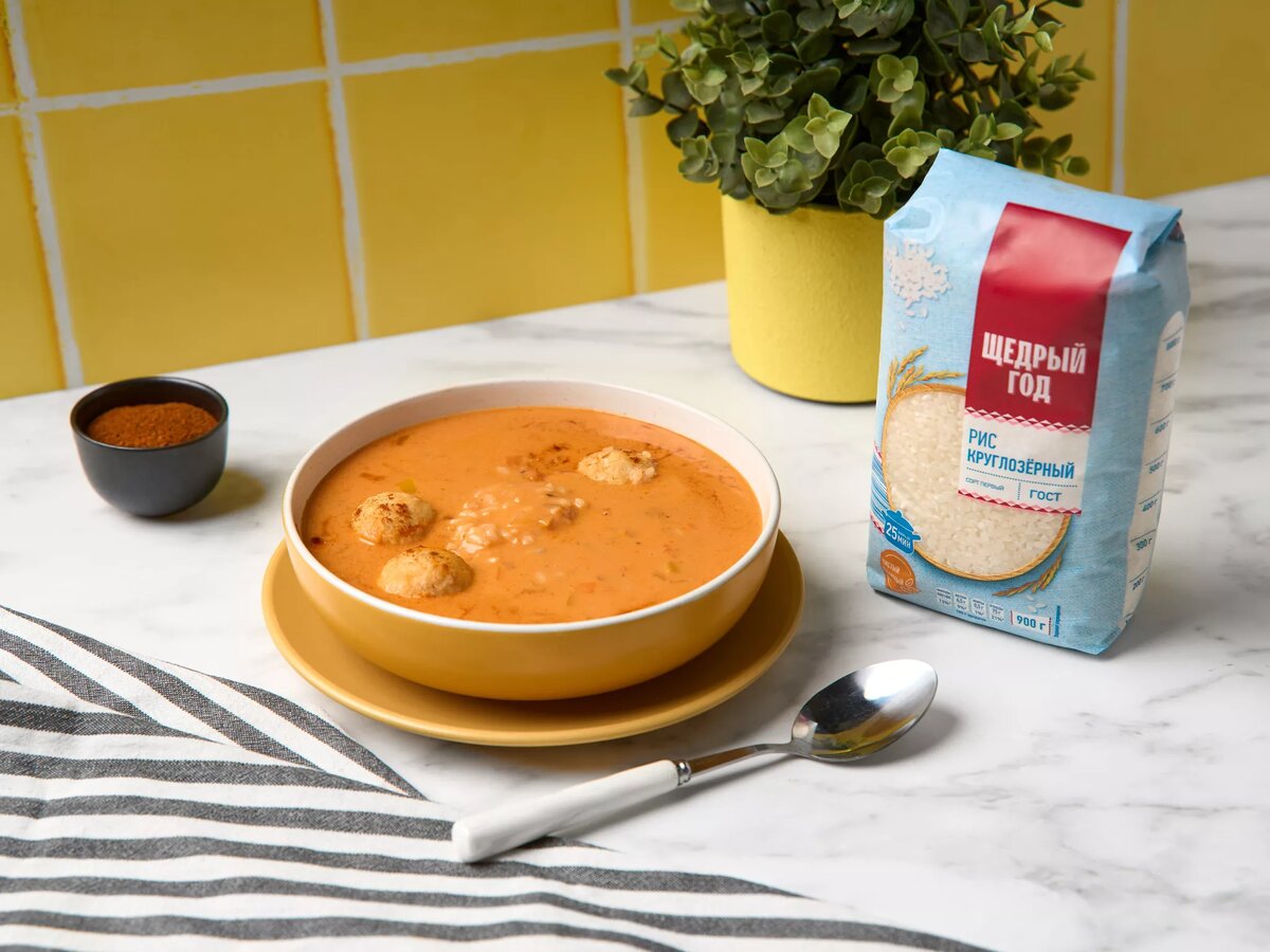 Томатно-сливочный суп с фрикадельками