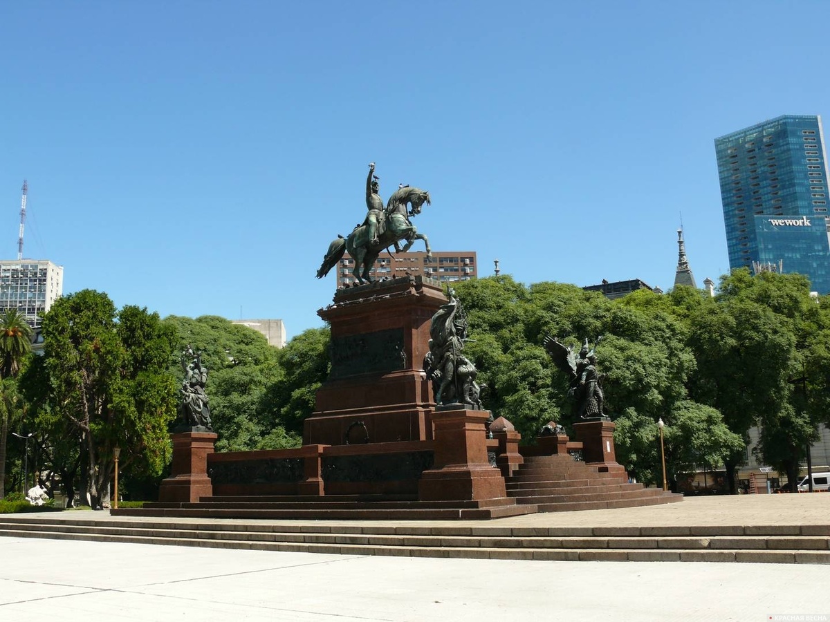     Площадь Сан Мартина, Буэнос-Айрес, Аргентина   
Андрей © ИА Красная Весна