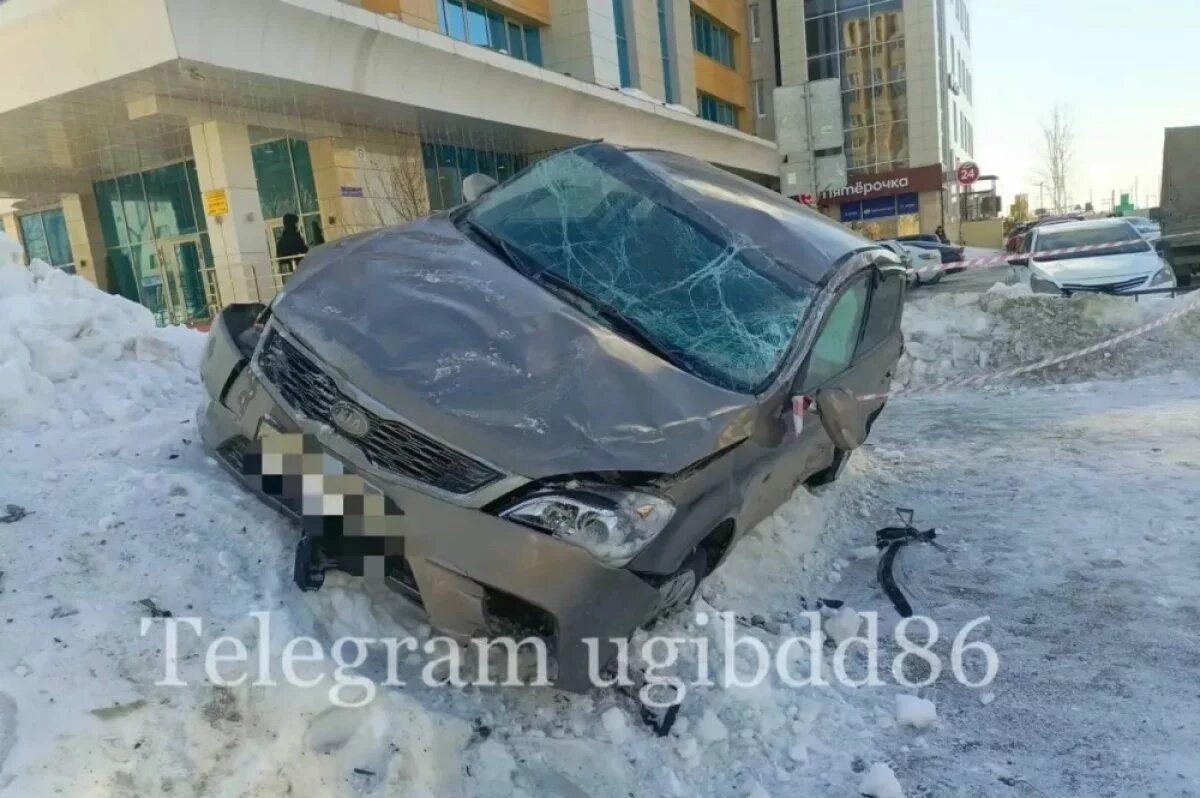    В Сургуте в единственном ДТП за сутки столкнулись две KIA