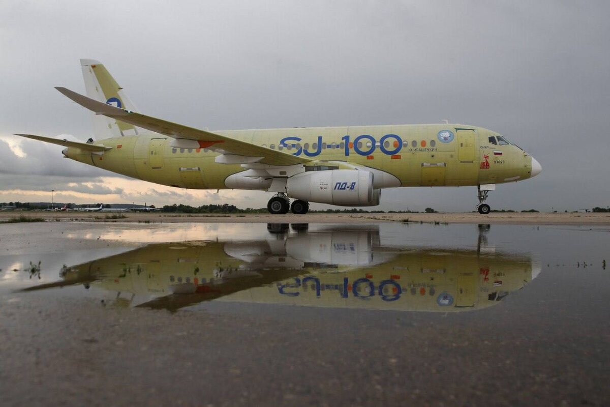    SJ-100 двигатель ПД-8