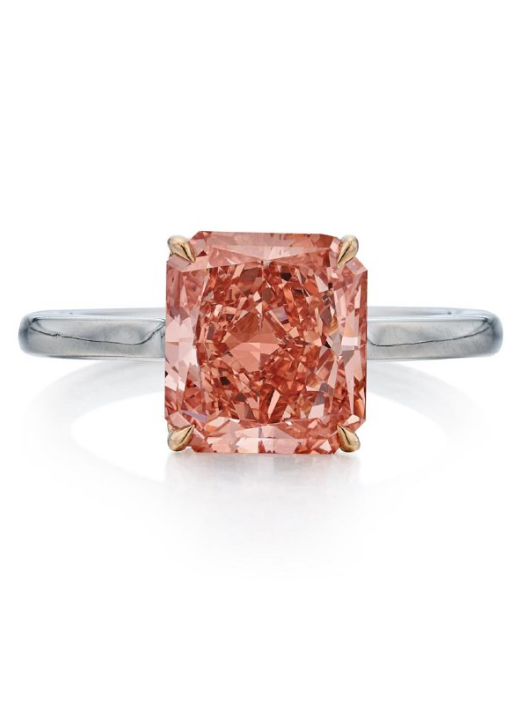 Бриллиант в оттенке Fancy Vivid Orangy Pink