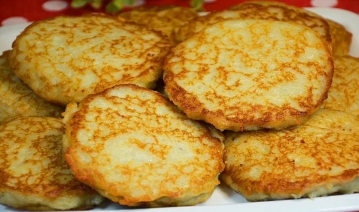 Картофельные оладьи на сковороде