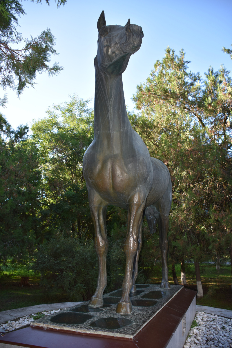 Памятник легендарному Анилину