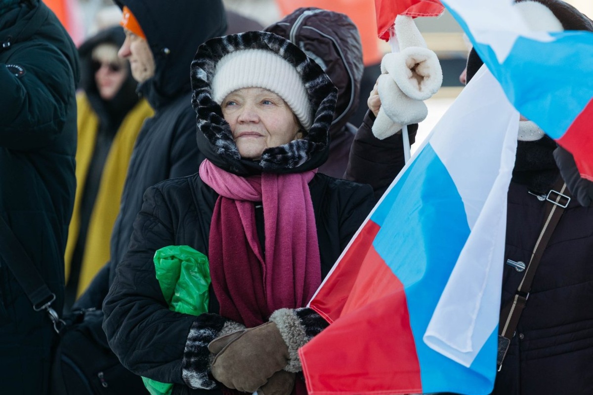    В Сургуте торжественно отметили День воссоединения Крыма с Россией