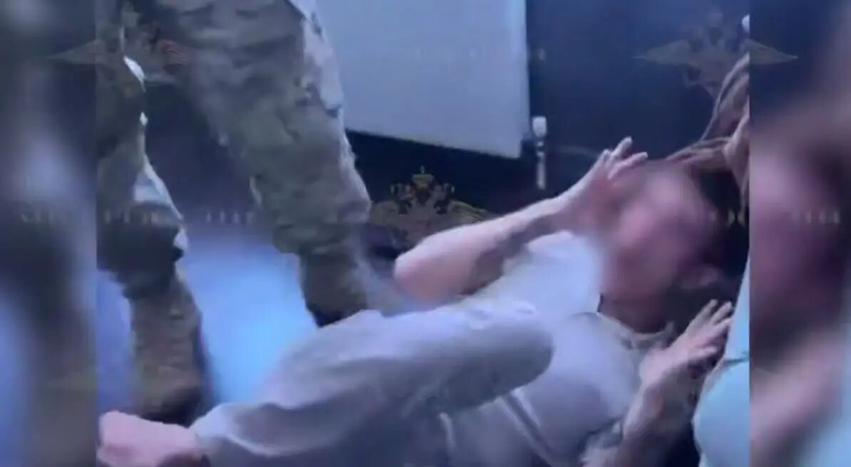    Фото: скрин из видео официального представителя МВД Ирины Волк