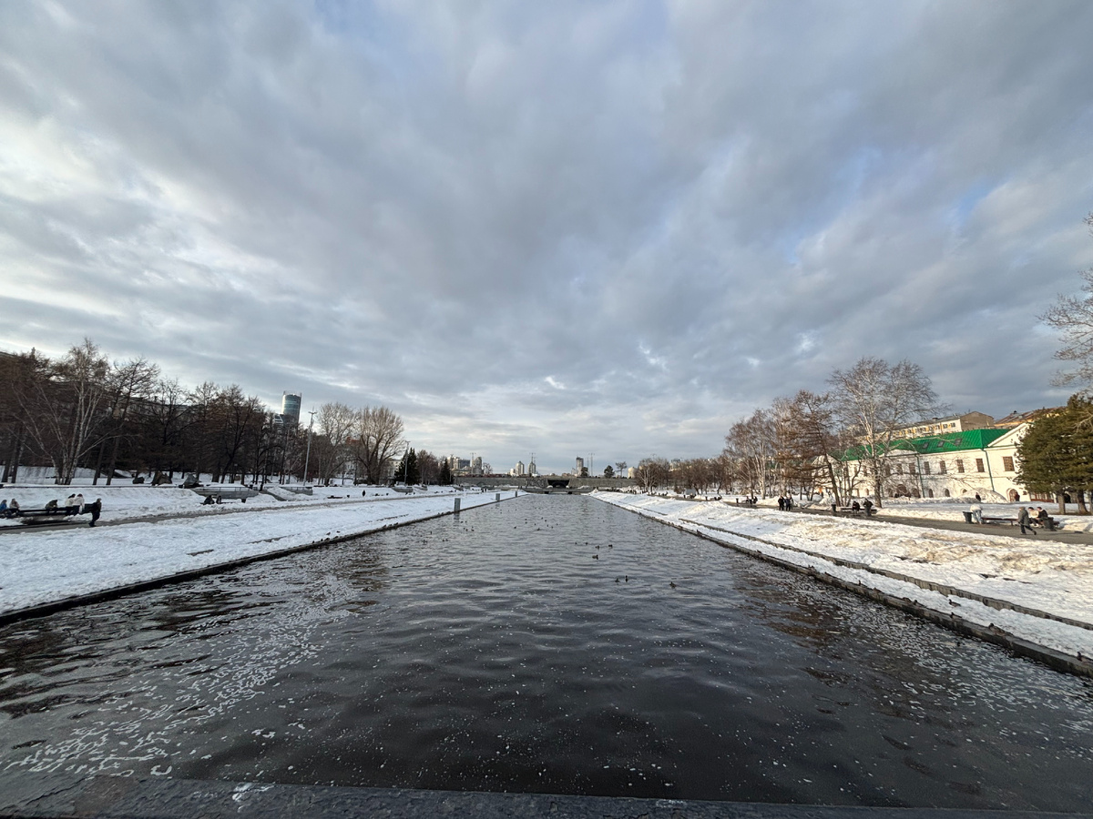 Река Исеть. Плотинка март 2026